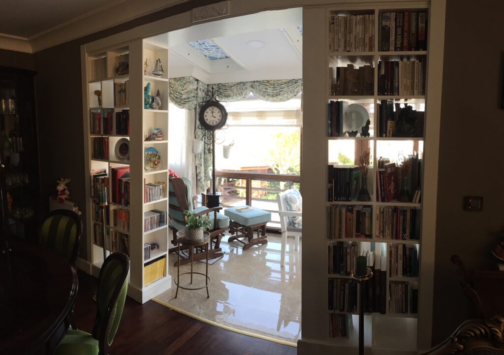 Spradon Evleri Salon Kitaplık Bölme Projemiz — Bahçeşehir İstanbul